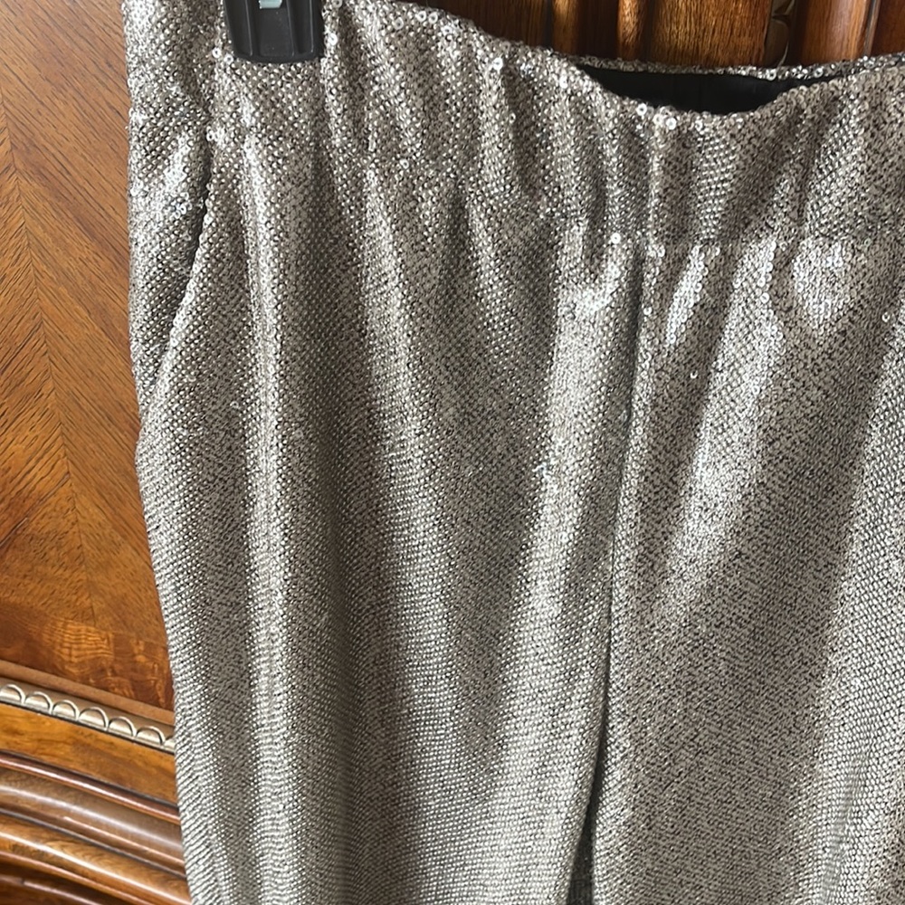 Gold sequence jogging pants front pockets, elastic waist and ankles